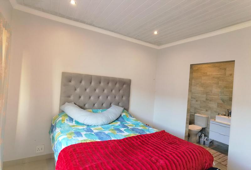 3 Bedroom Property for Sale in Parklands Western Cape